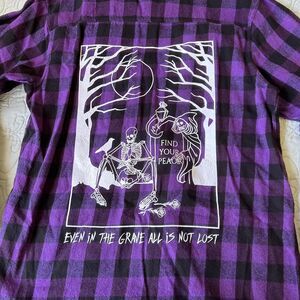 DREAM men’s purple button up flannel